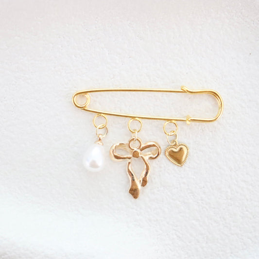 Radiant Bow & Heart Keepsake Pin
